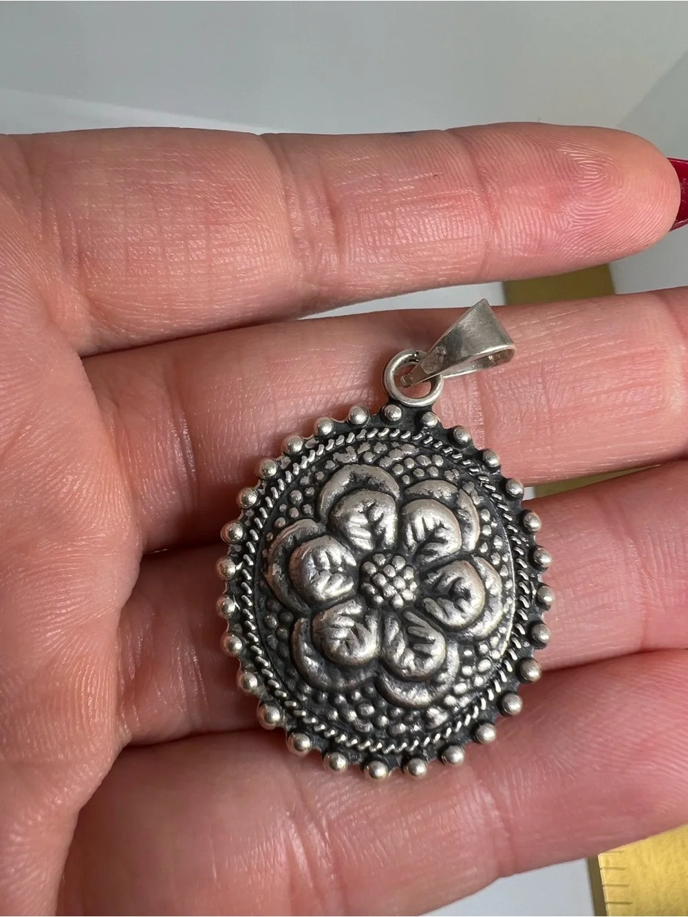 Vintage CII Mexico Sterling Silver 925 Flower Concho Style Oval Disc Pendant